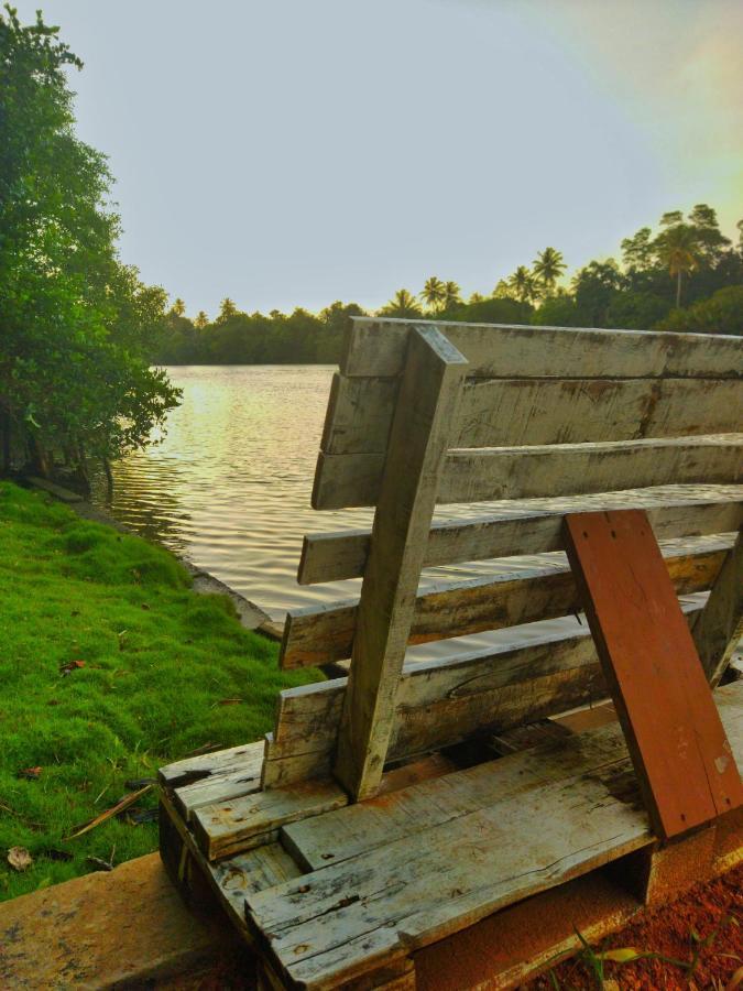 Kosi Giggles Resort Велигама Экстерьер фото
