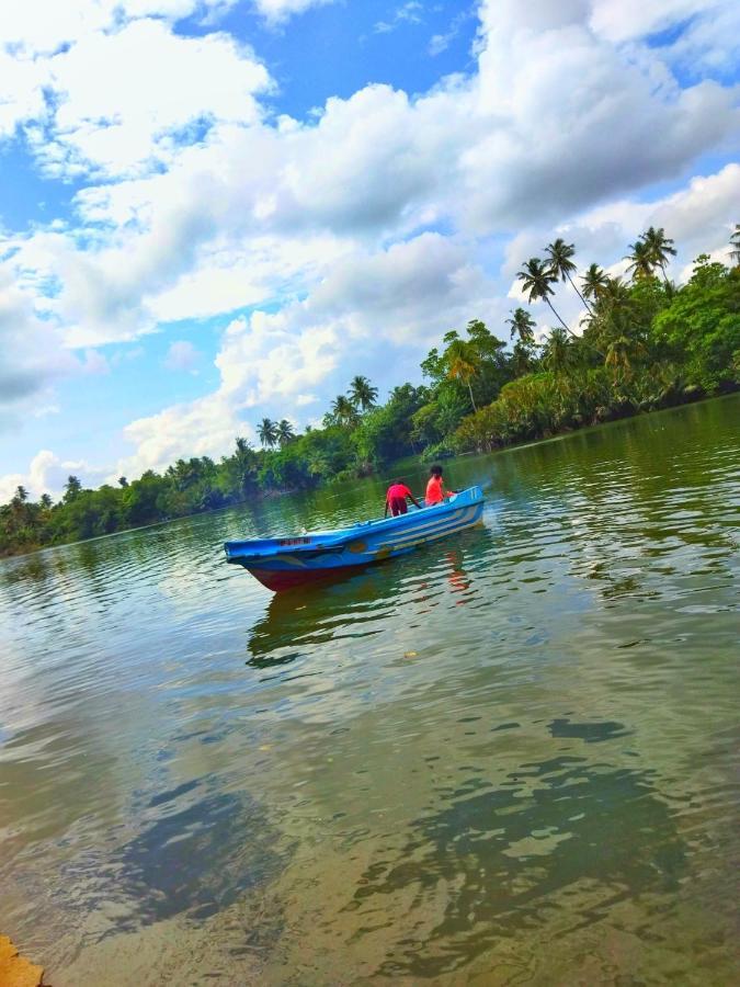 Kosi Giggles Resort Велигама Экстерьер фото