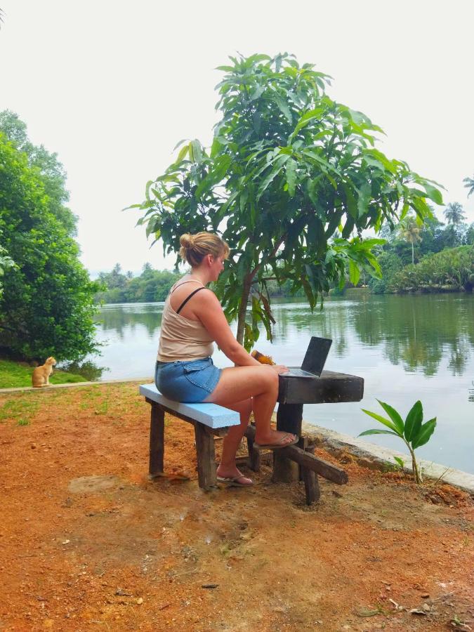 Kosi Giggles Resort Велигама Экстерьер фото