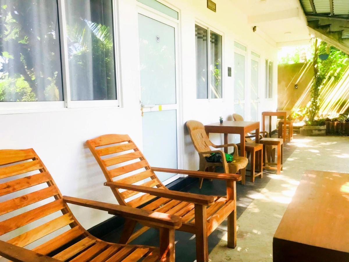 Kosi Giggles Resort Велигама Экстерьер фото