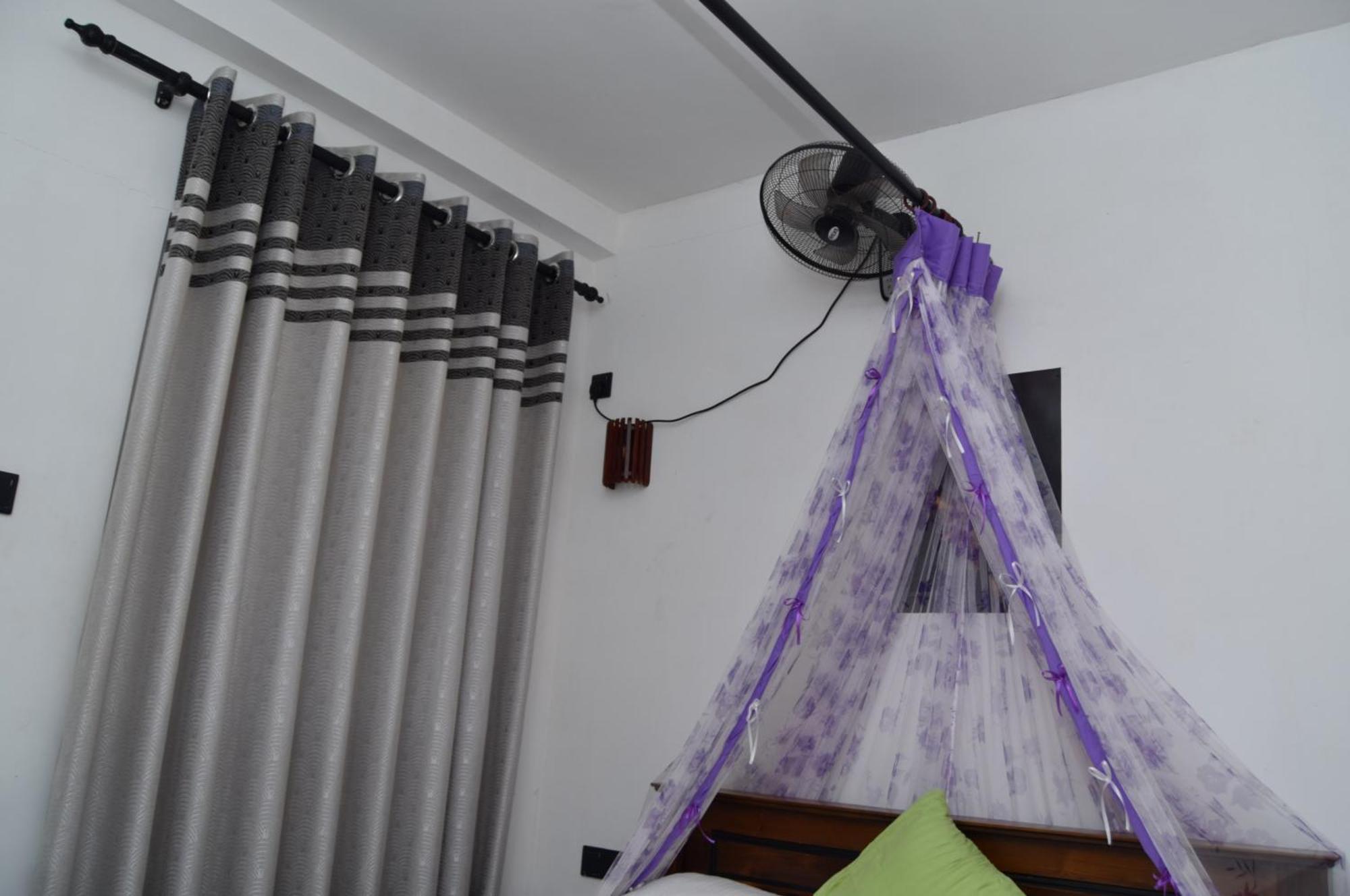 Kosi Giggles Resort Велигама Экстерьер фото