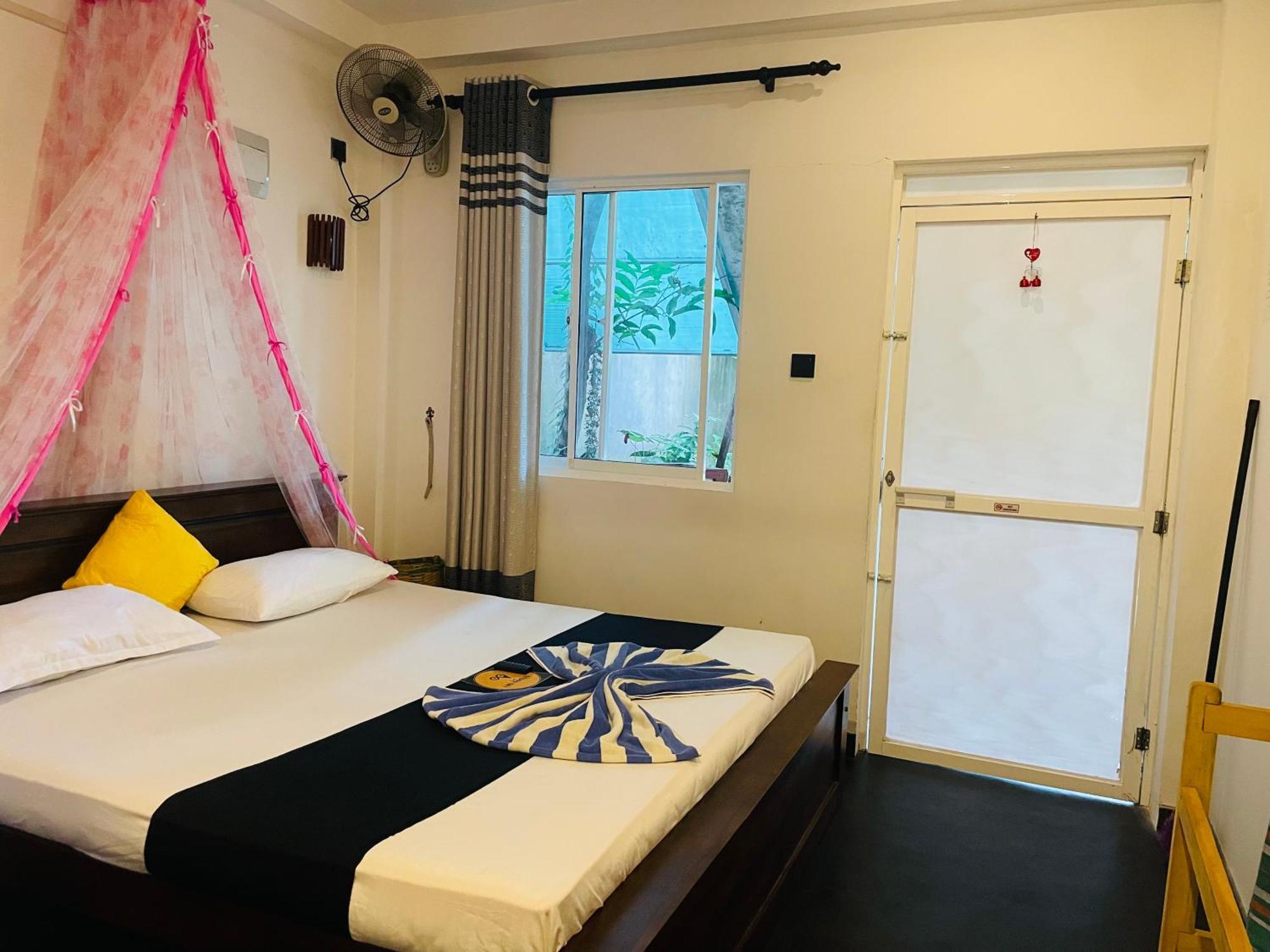 Kosi Giggles Resort Велигама Экстерьер фото